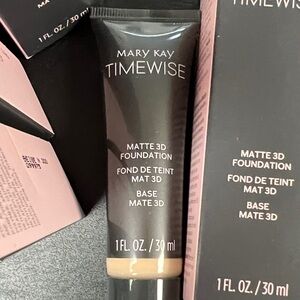 Mary Kay TimeWise Matte 3D Foundation - Tan
